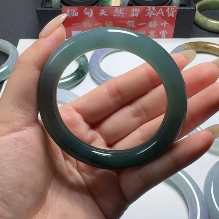 翡翠手镯未镶嵌2号51.6圆条有纹瑕