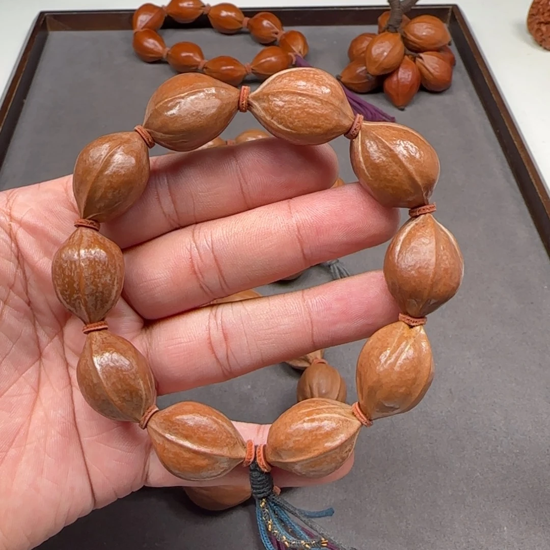 吊坠橄榄核18x2.6 原生态梅林铁核