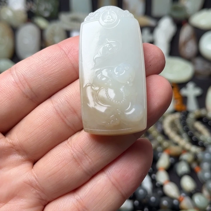 和田玉（青白玉）未镶嵌吊坠(不含链)