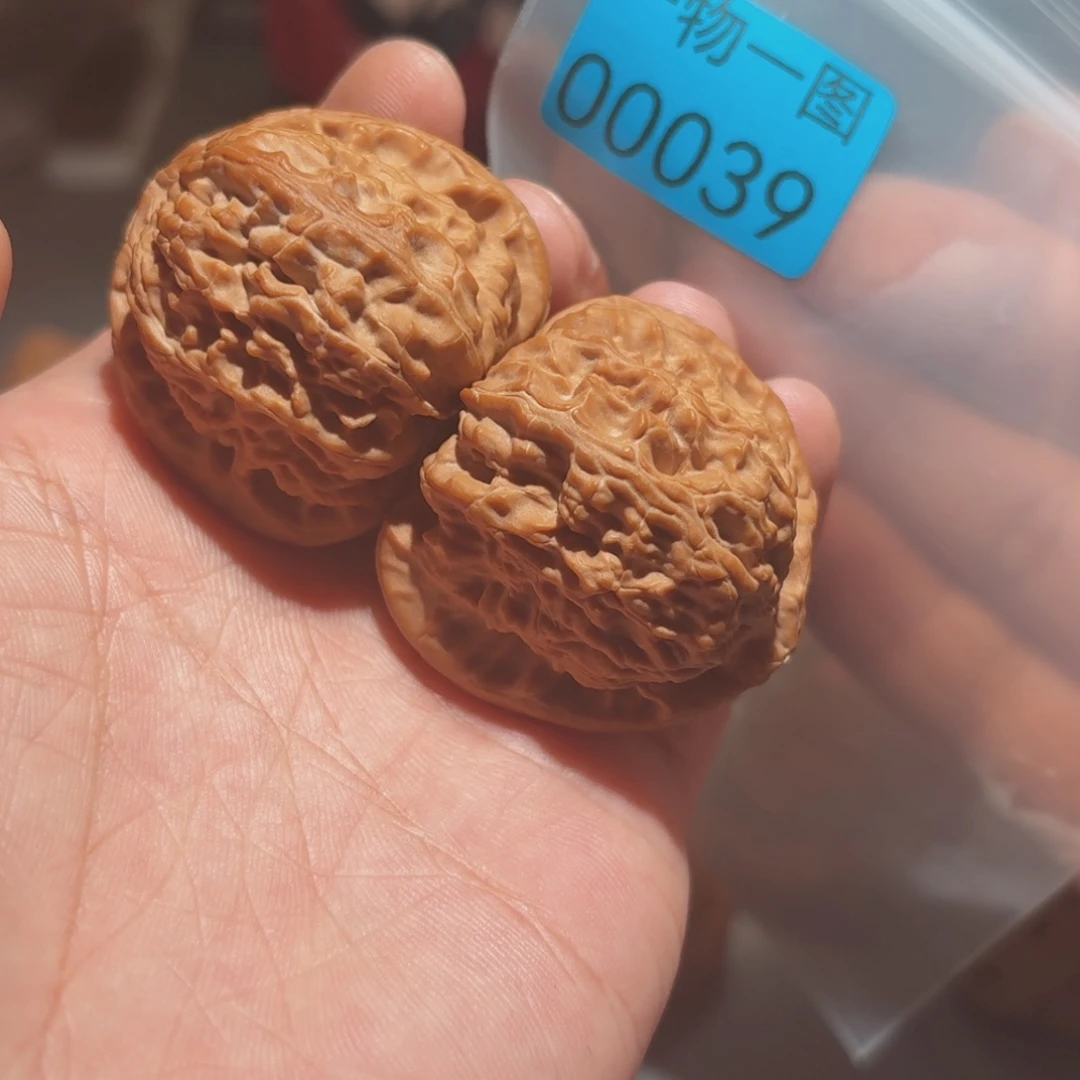 把件文玩核桃白狮子