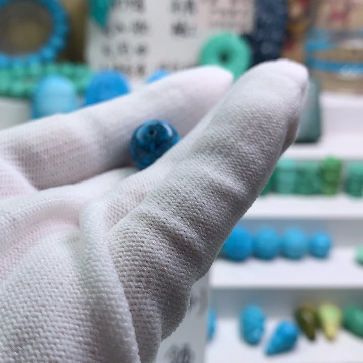 湖北批发精挑绿色矿原创手串108 以介绍为准