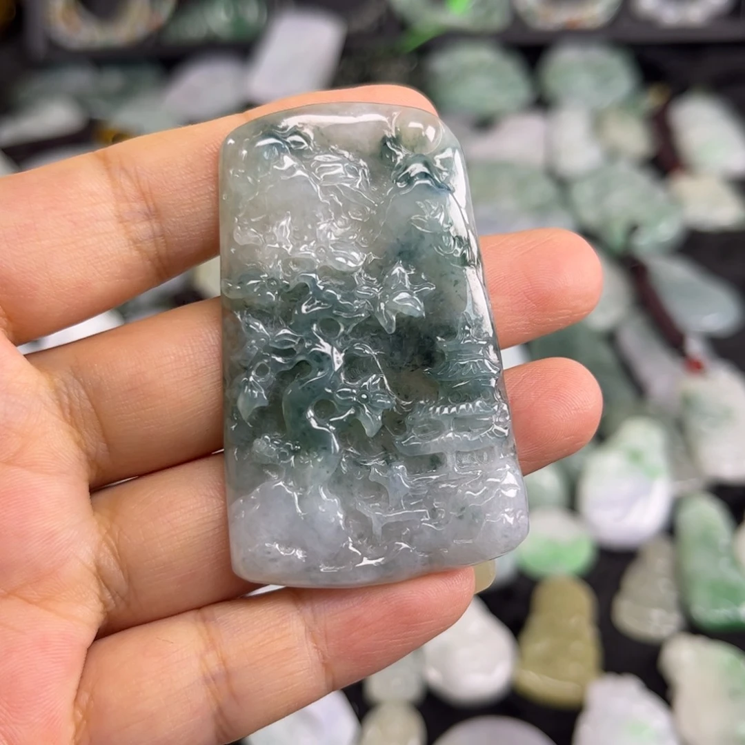 陈***浪翡翠未镶嵌吊坠(不含链)