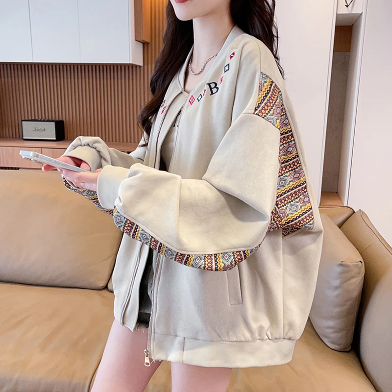 棒球服外套少女春秋2025新款初中高中学生宽松复古民族风拼接夹克