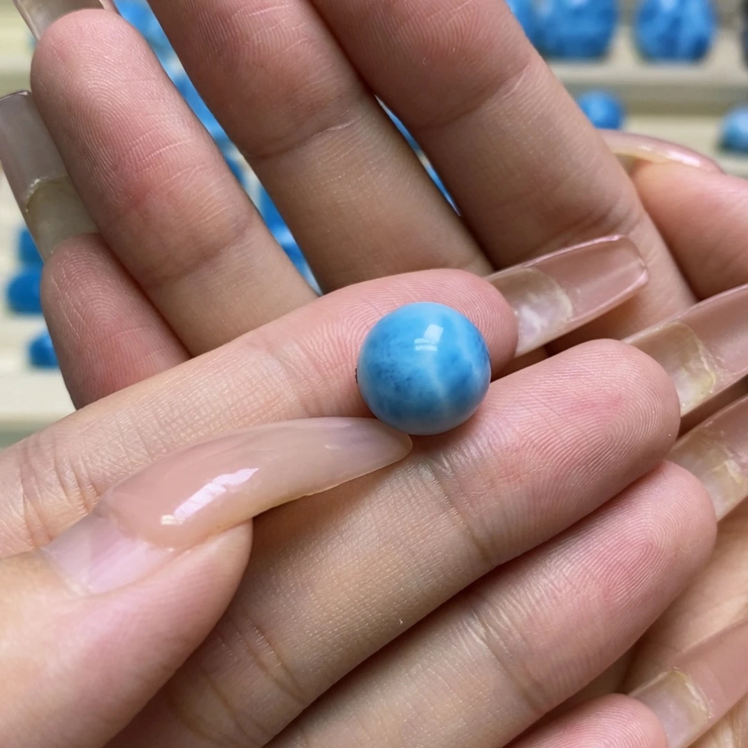 小***号针钠钙石（海纹石）未镶嵌颈饰