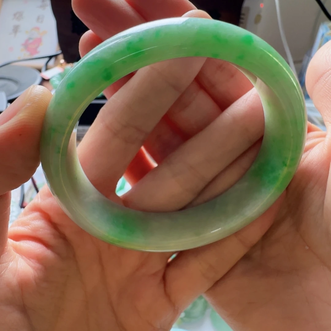 扭***扭翡翠未镶嵌手镯翡翠1380