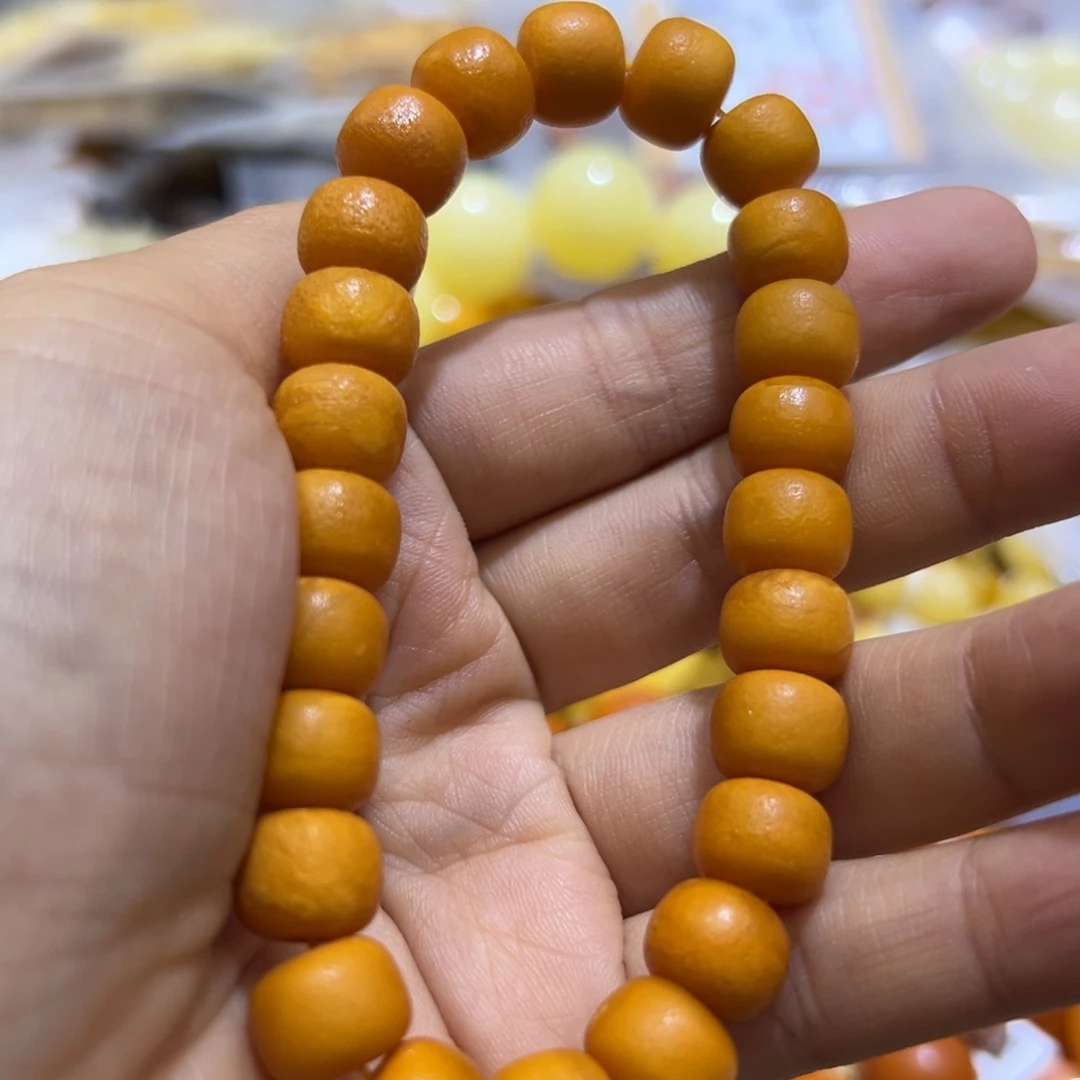 未镶嵌琥珀珠宝奇石