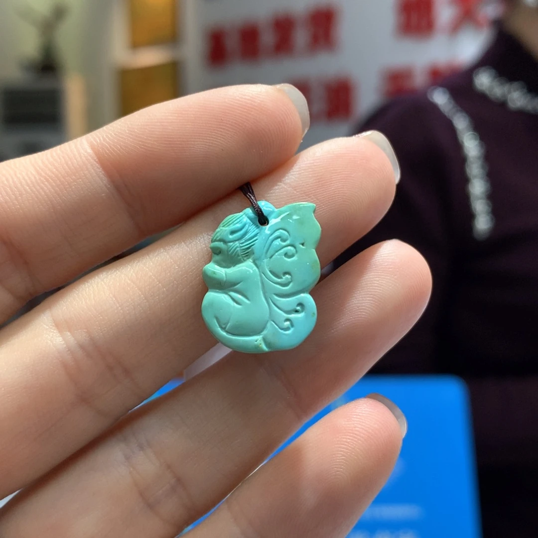 绿松石配饰未镶嵌