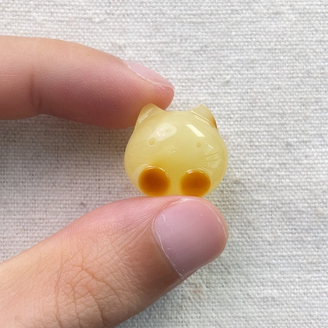 琥珀未镶嵌珠宝奇石猫咪丸子