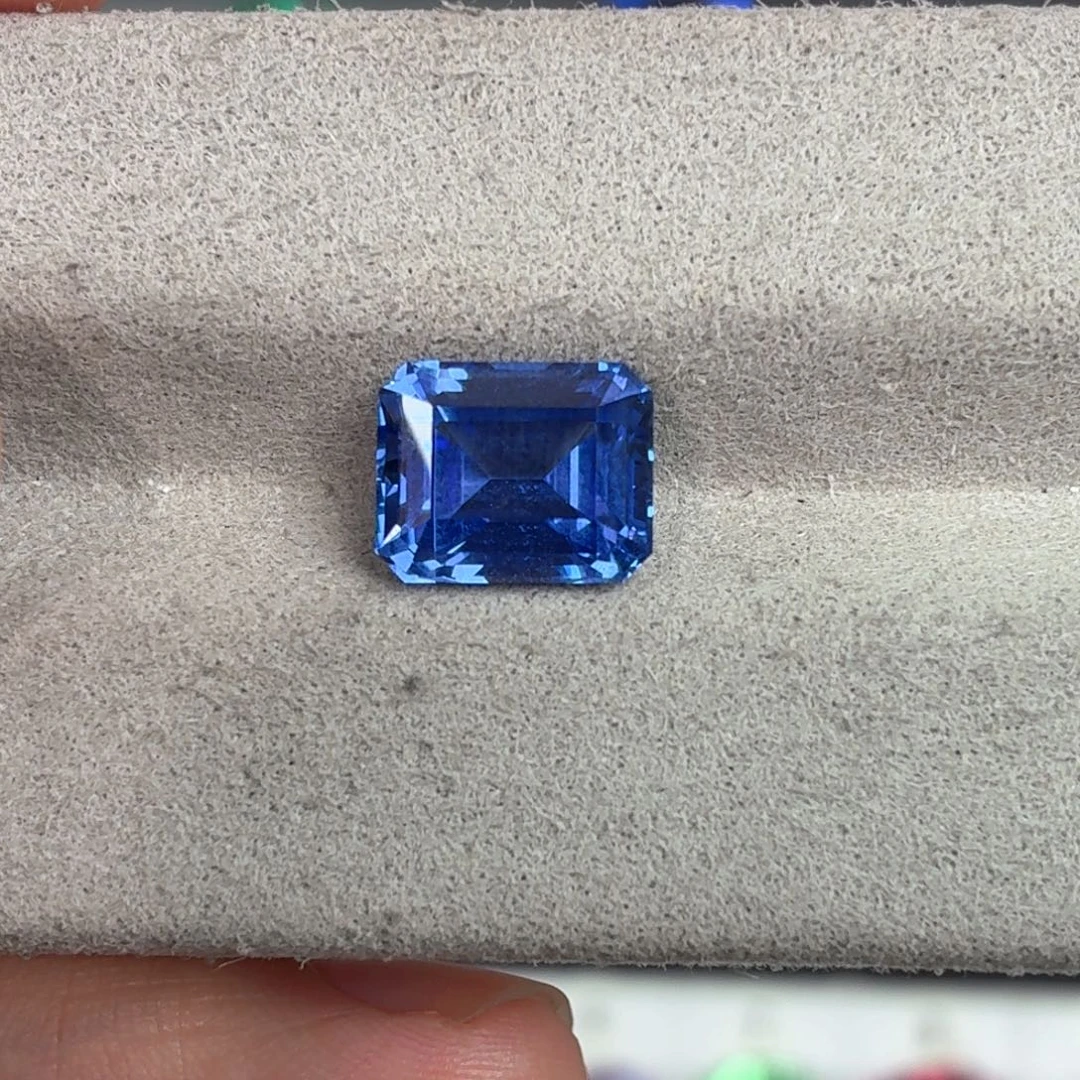 杰***G合成（培育）蓝宝石裸石4.84ct