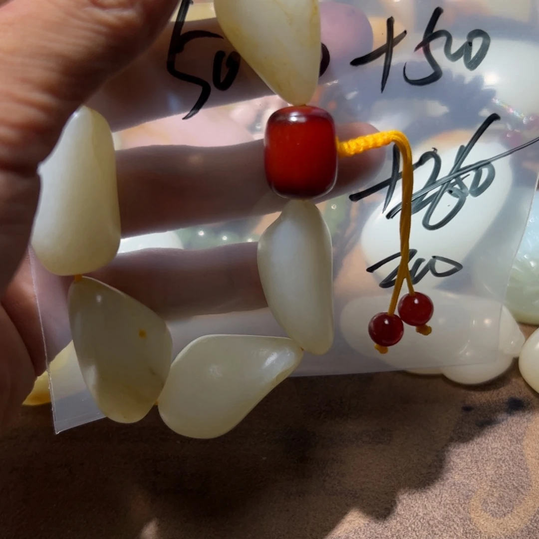 和田玉（糖玉）未镶嵌挂件中***侠