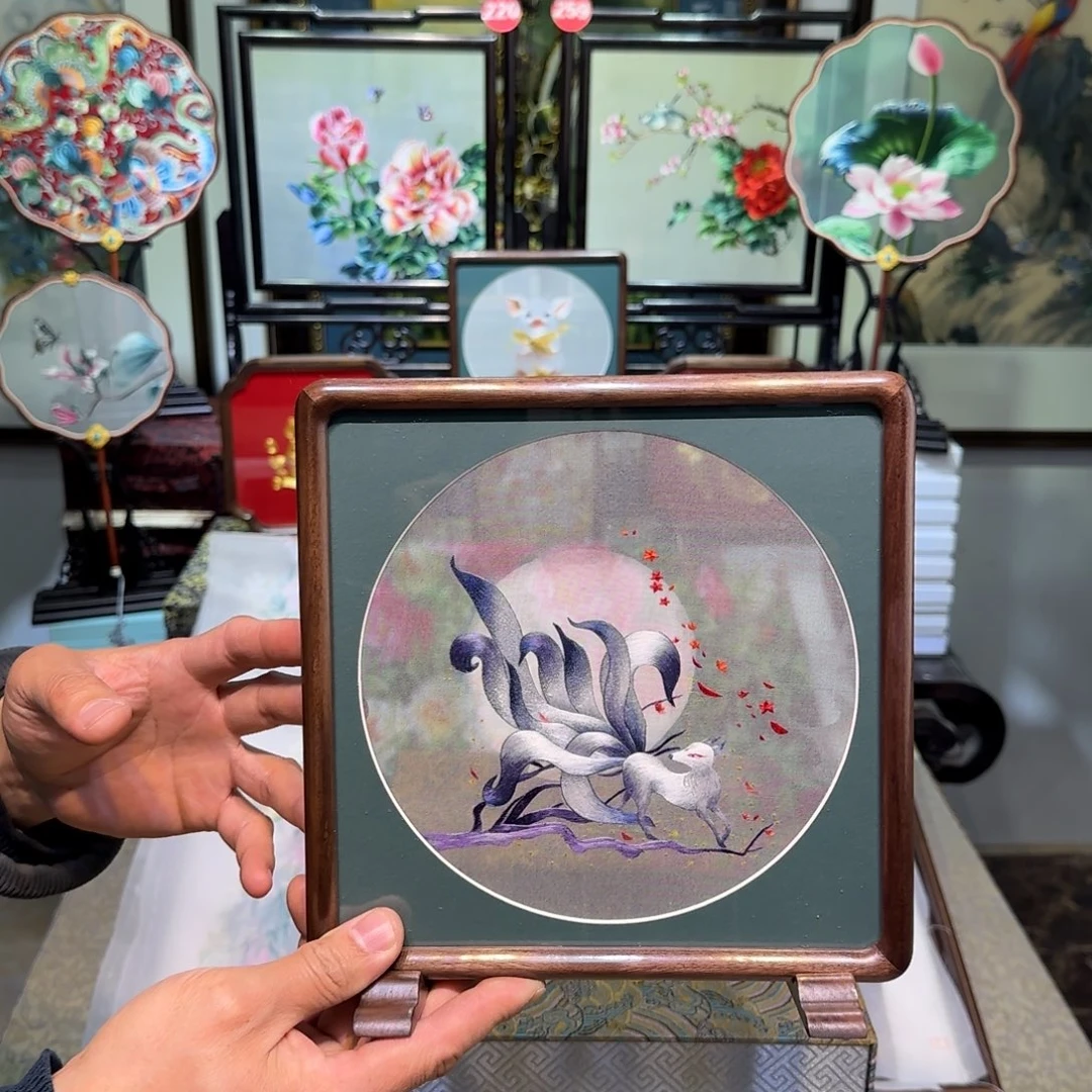 刺绣刺绣工艺精湛