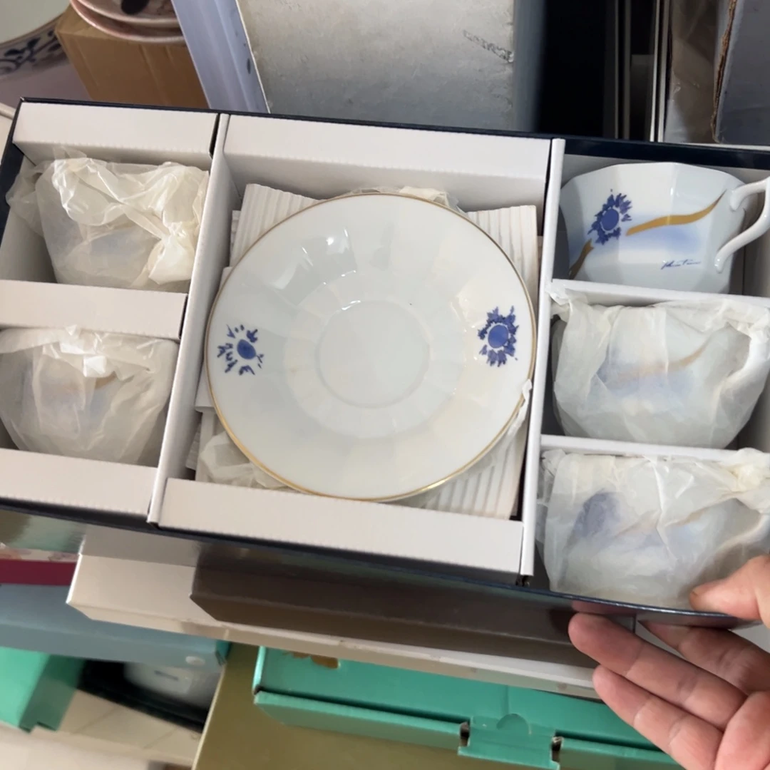 福***兜瓷片哈哈哈哈我也是很喜欢
