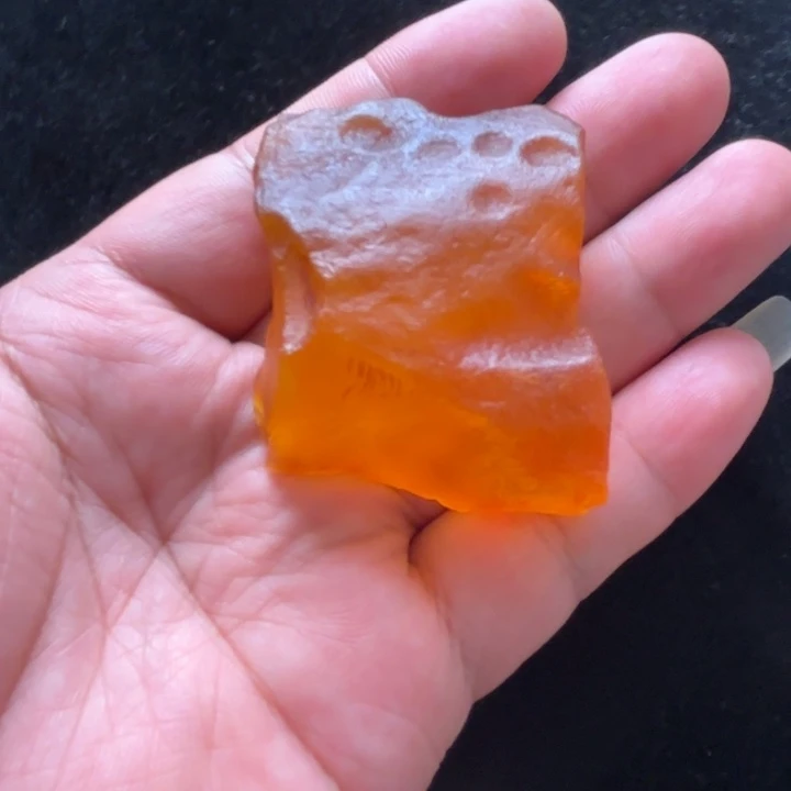 蜜蜡未镶嵌珠宝奇石