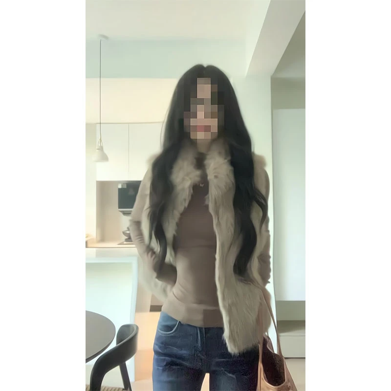 气质毛毛氛围感马甲法式高级感坎肩马甲百搭打底上衣内搭显瘦裤子