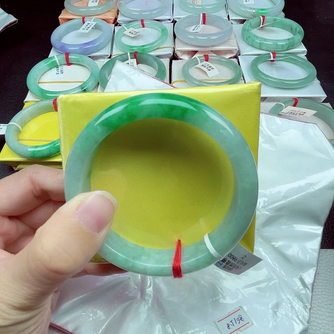 未镶嵌手镯翡翠天然缅甸翡翠
