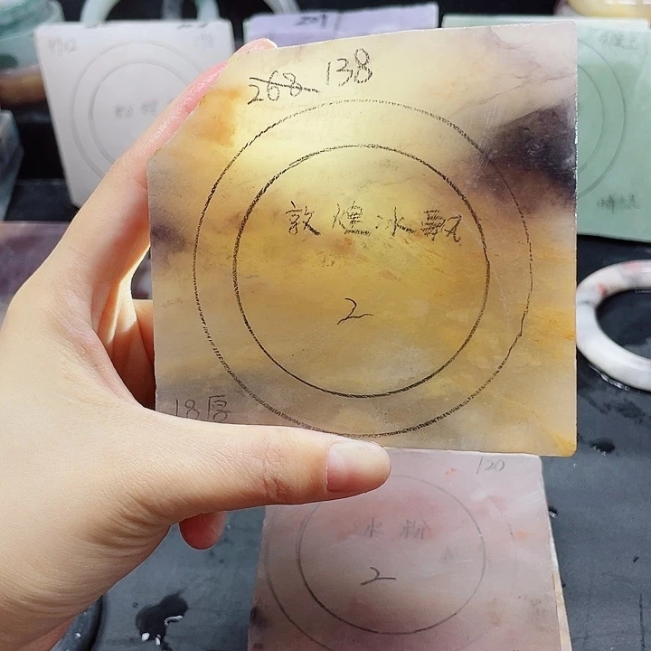 未镶嵌手镯石英质玉定制