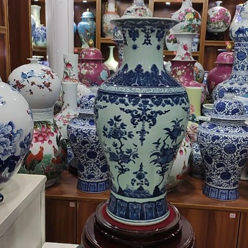 瓷片景德镇陶瓷青花鱼尾瓶