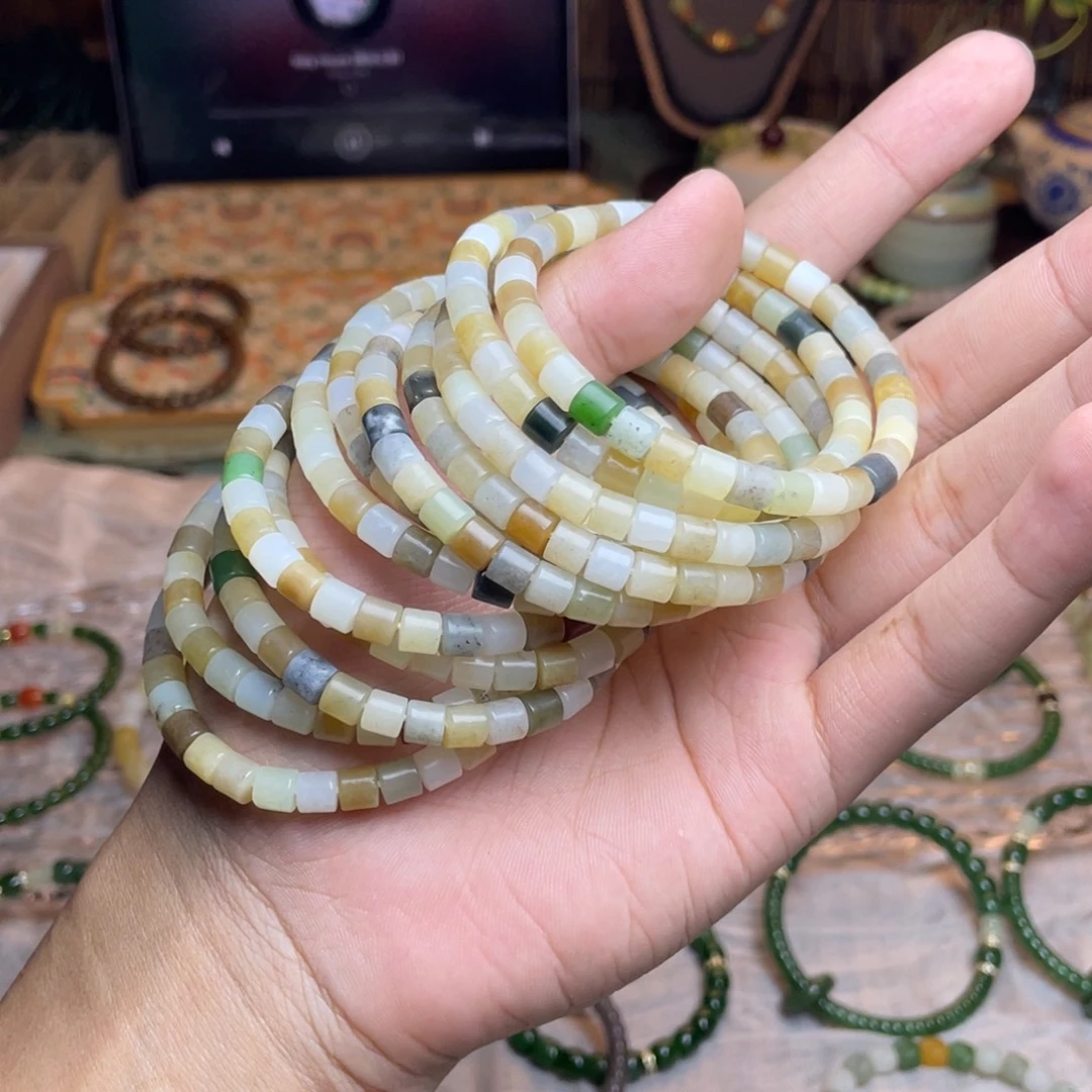 阿***荣未镶嵌手链和田玉