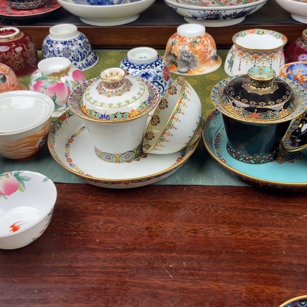 ༺****༻陶瓷的设计师是一个人