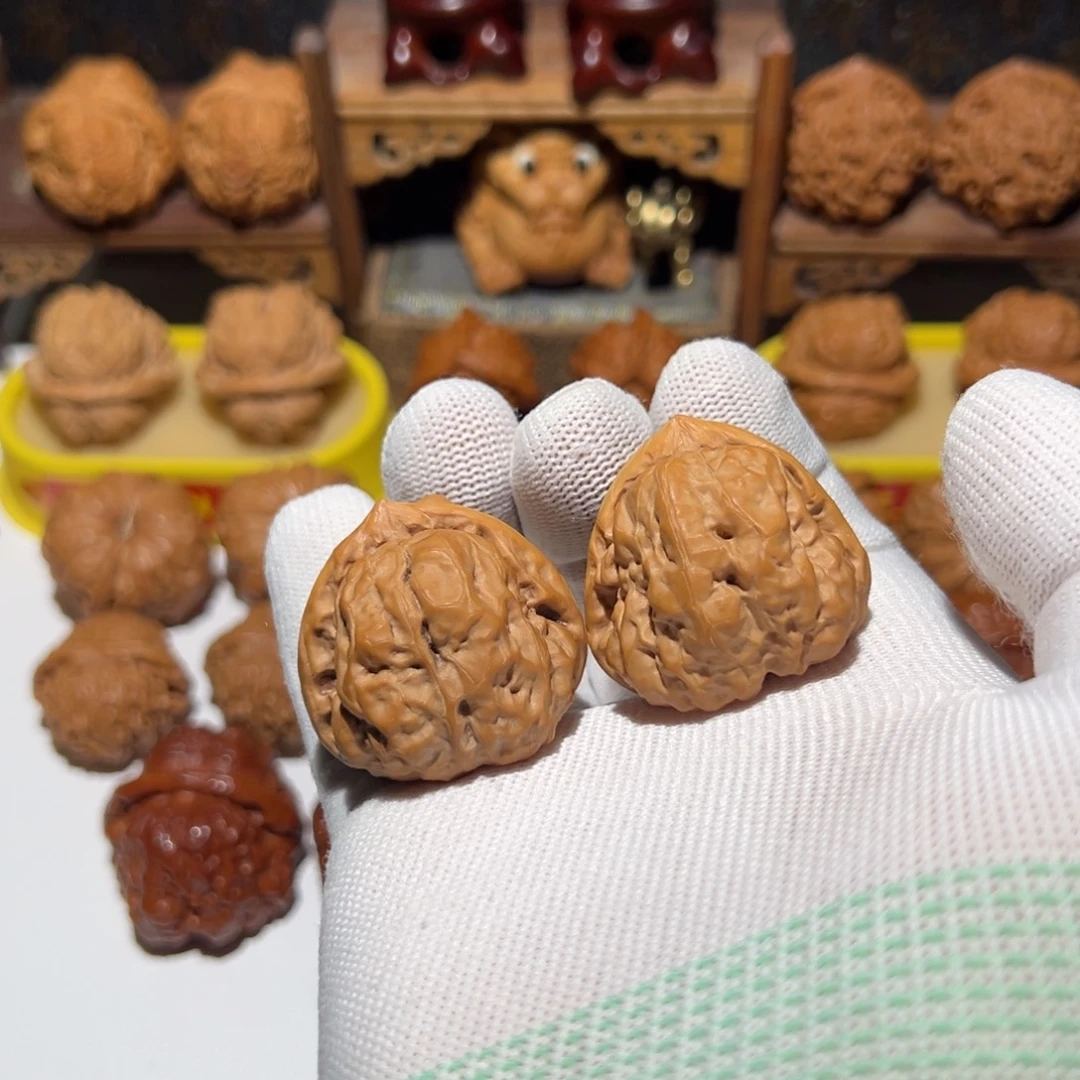 文玩核桃把件三角蛤蟆头