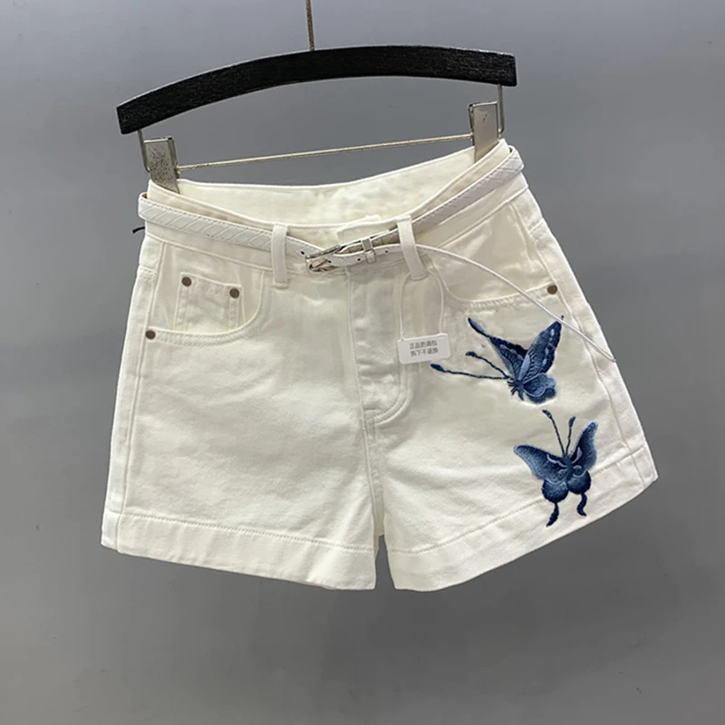 白色高腰牛仔短裤女夏2025新款小个子辣妹a字版阔腿热裤显瘦外穿