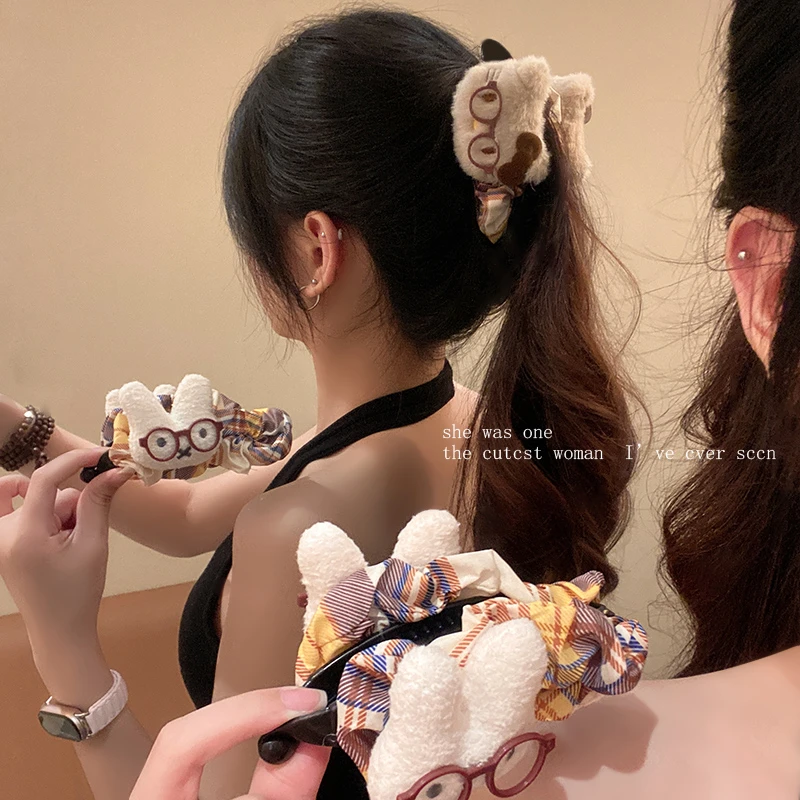 可爱格子眼镜kitty香蕉扭扭夹女高级感马尾夹竖夹后脑勺发夹头饰