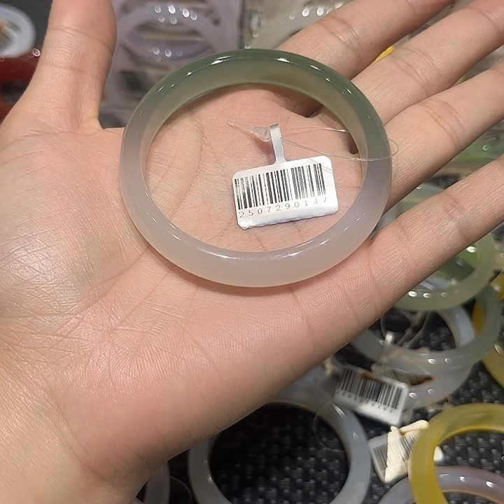 关***柿手镯玛瑙/玉髓未镶嵌