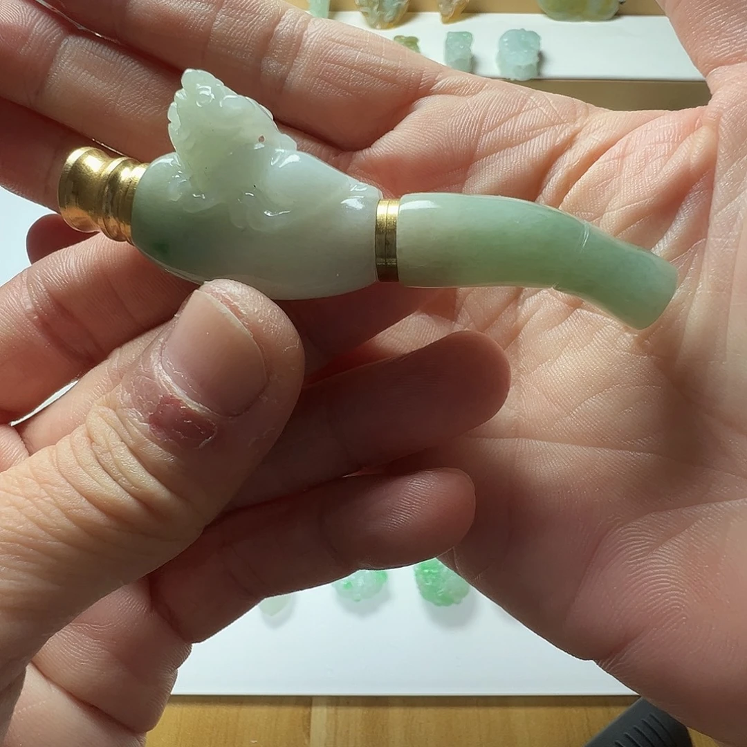 定制翡翠未镶嵌烟嘴