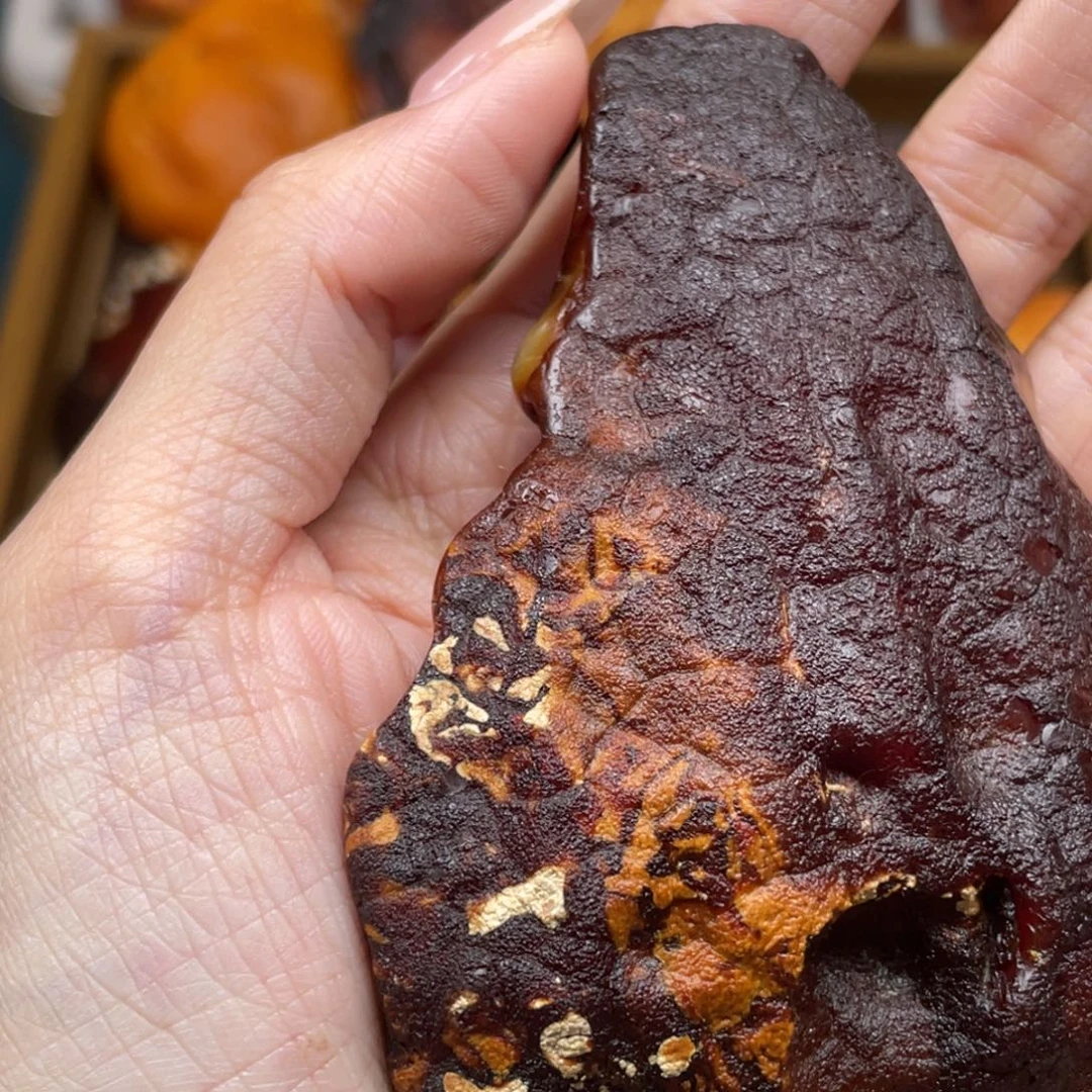 琥珀未镶嵌珠宝奇石