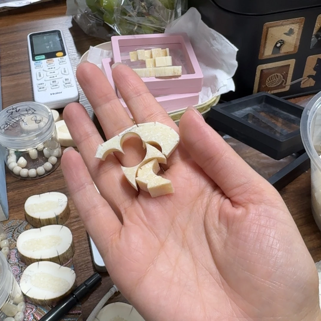 琉璃/树脂/塑料类胖边角料10