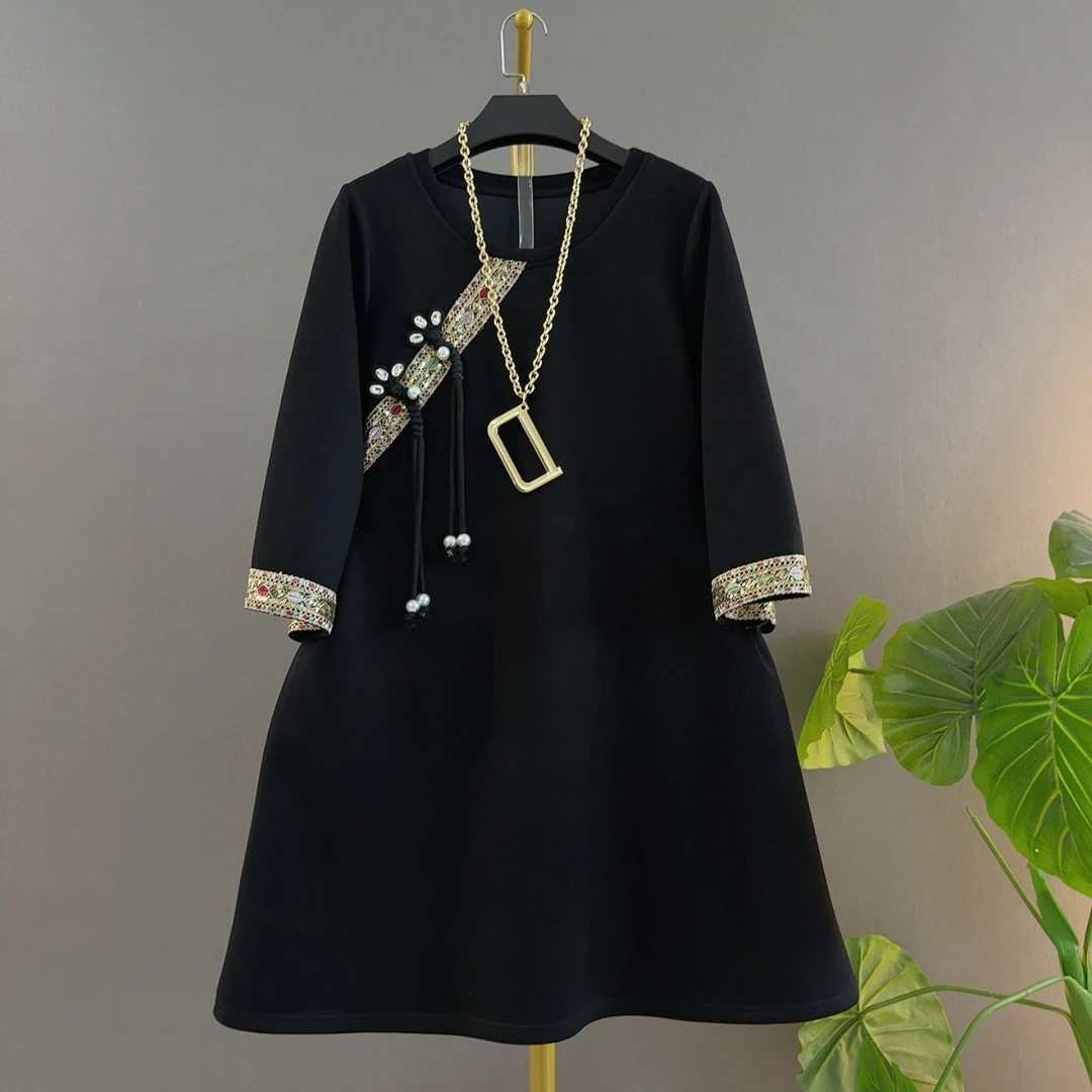 圆领新中式国风盘扣宽松遮肉中长款苹果型身材大码女装连衣裙