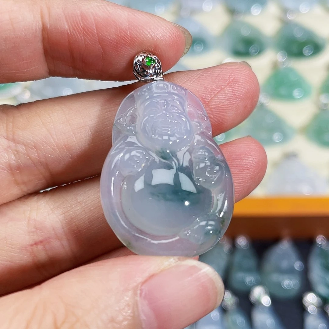 翡翠18K金镶嵌颈饰吊坠