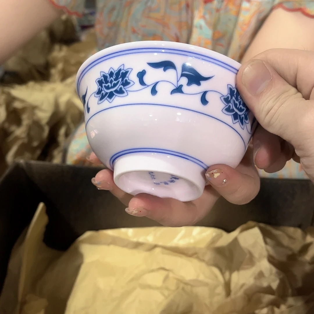摆件//////直径12厘米。