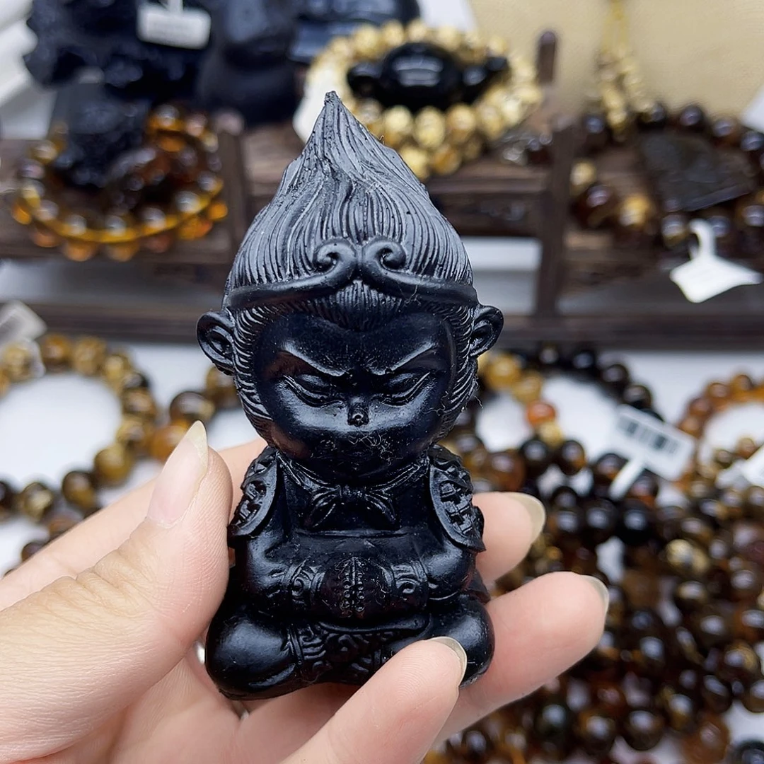 未镶嵌琥珀裸石抚顺煤精摆件悟空