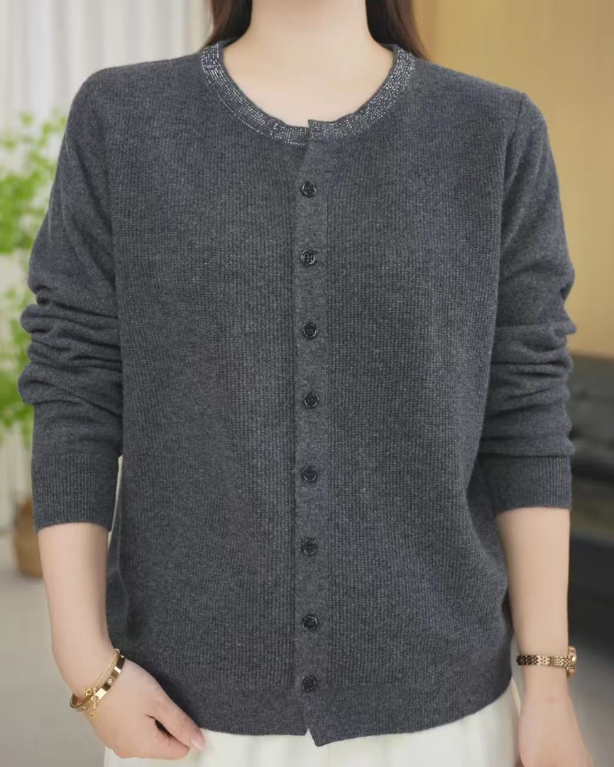 2025新款剪刀领时尚百搭显瘦纯色气质网红长袖秋冬针织衫女士