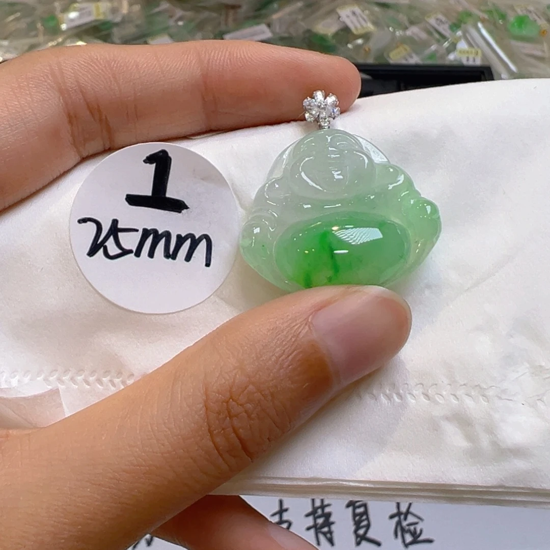 L***i翡翠18K金镶嵌吊坠(不含链)