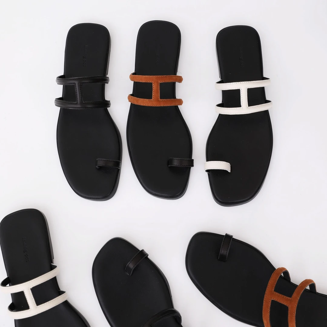 时尚极简套趾真皮一字拖鞋外穿女2025夏季平底气质凉鞋小众休闲