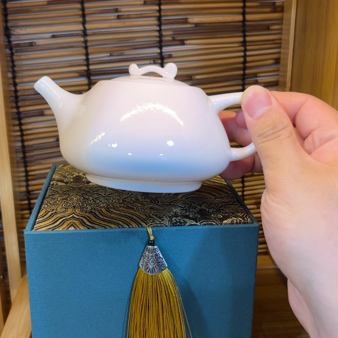 茶壶紫砂羊脂玉/汝窑茶壶——————随机微微瑕