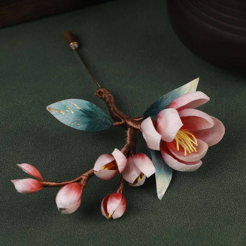 锌合金羽毛胸针 非遗中国风手工制作蚕丝小绒花清冷感别针日常穿