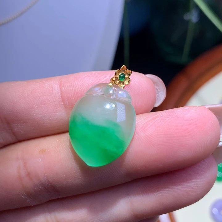 ?****?缅甸翡翠桃子