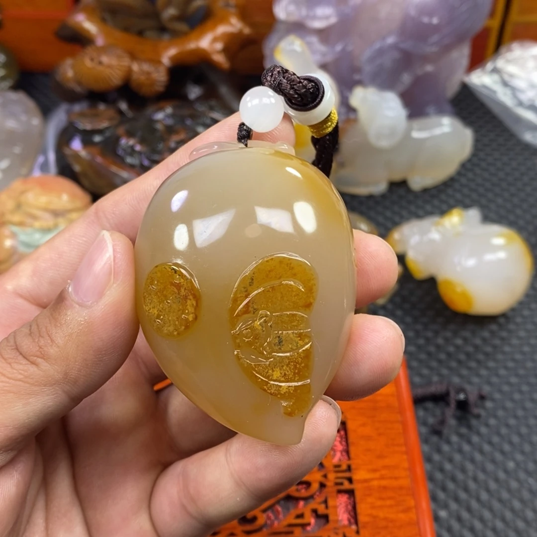 玛瑙/玉髓手把未镶嵌一*通