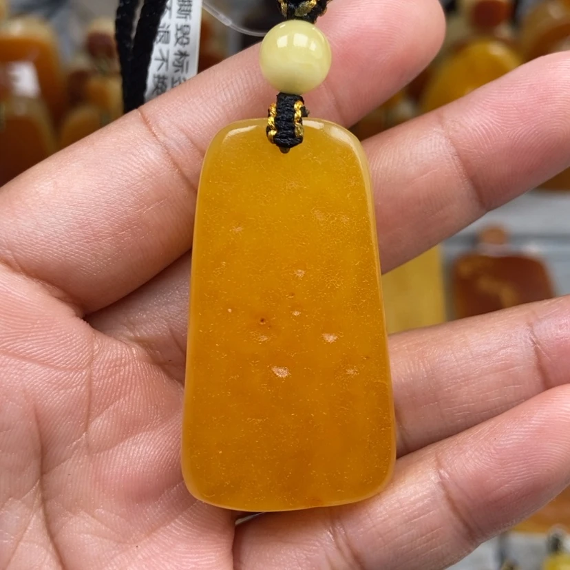 【闪购商品】琥珀颈饰未镶嵌