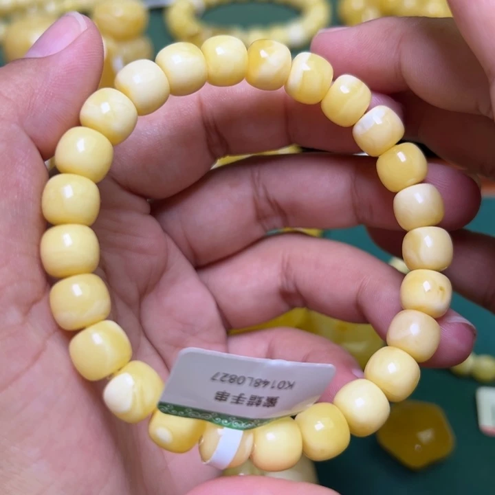 蜜蜡未镶嵌珠宝奇石