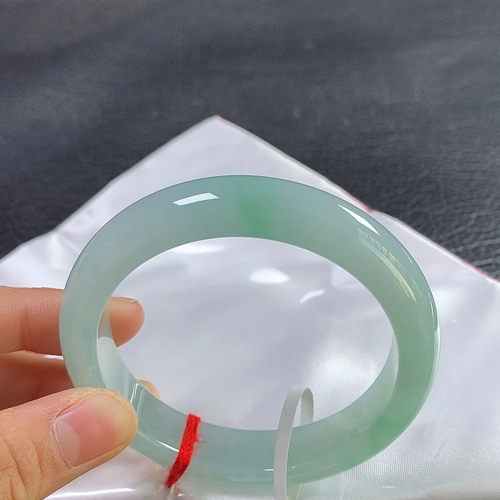 翡翠未镶嵌手镯57圈