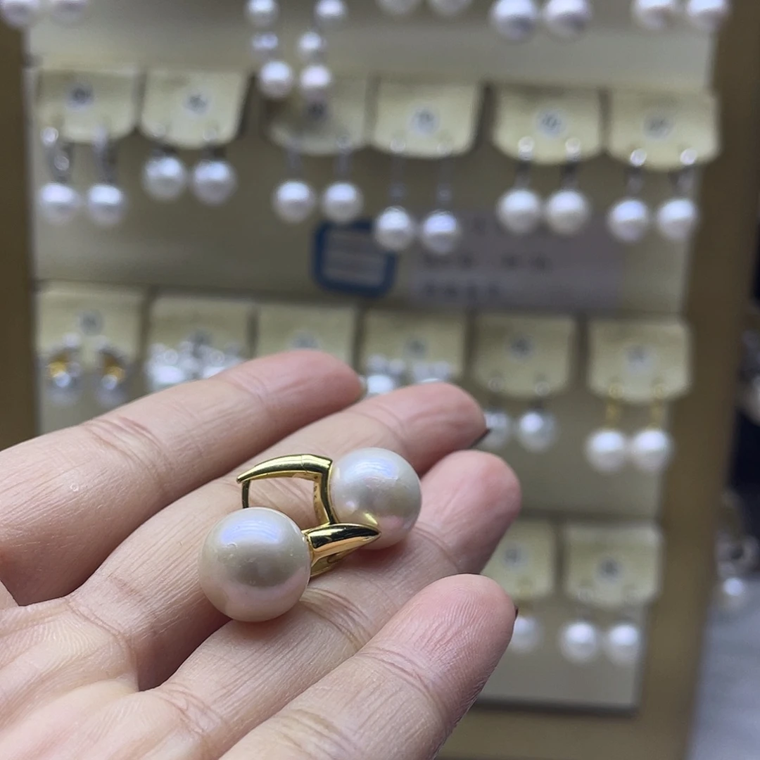 银S925镶嵌耳饰淡水珍珠