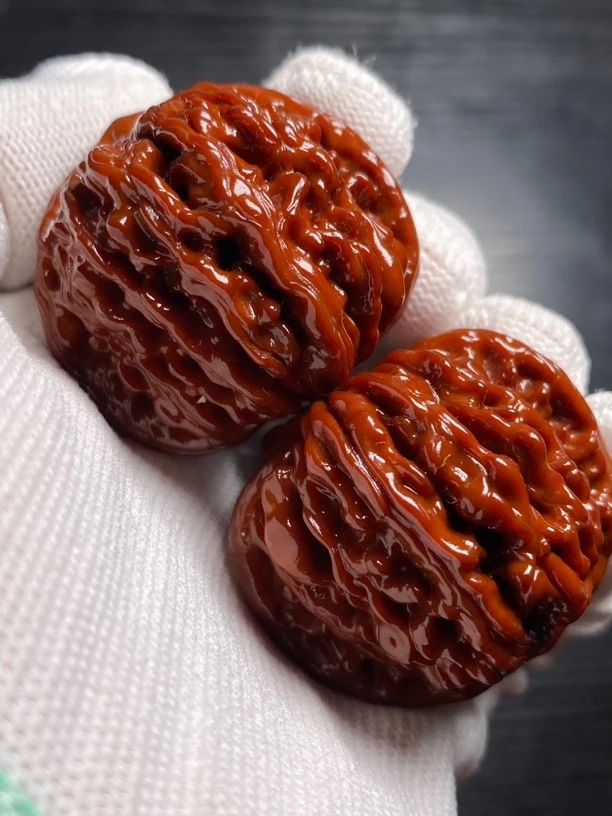 39mm玉化精对平谷四座楼狮子头文玩核桃手作包浆牛津红男女款回血