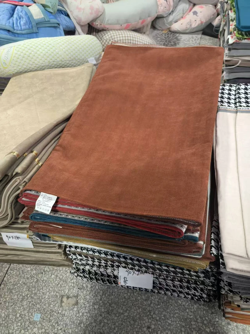 《厚广家》3楼90×200杂款优质雪尼尔防滑沙发垫 发1张 不挑款