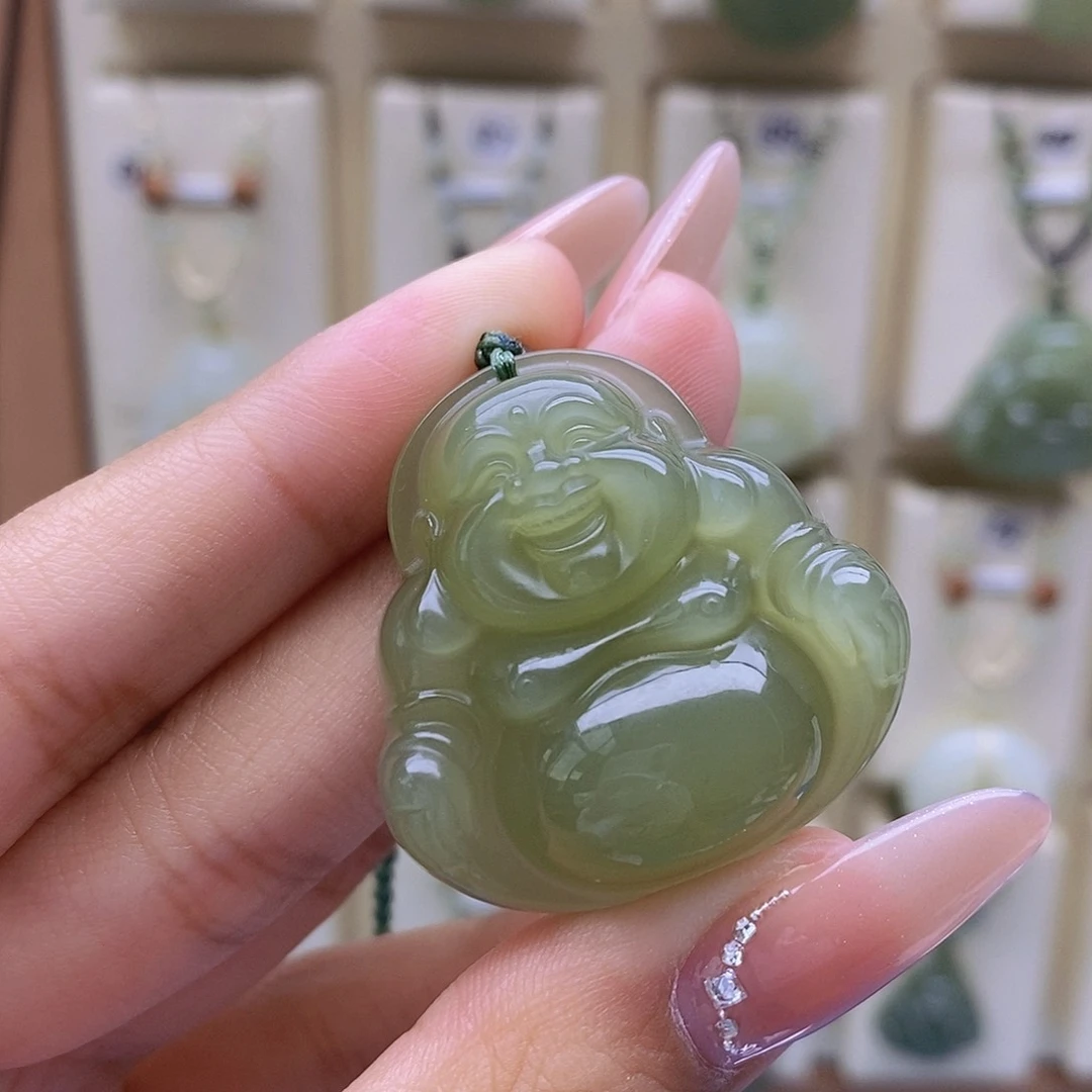 仙***话和田玉未镶嵌颈饰