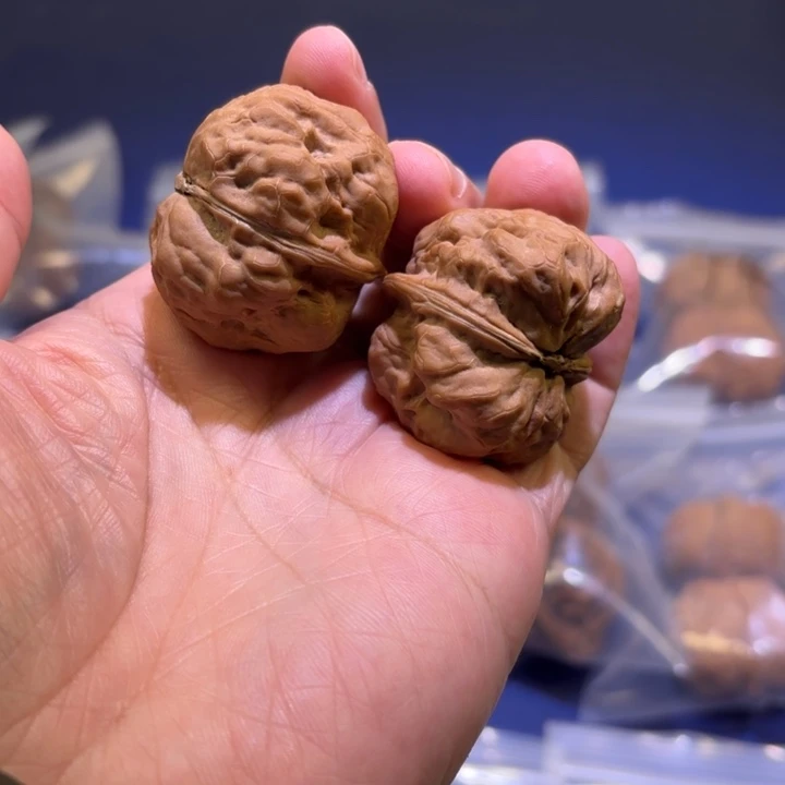 文玩核桃吊坠金蟾疙瘩包