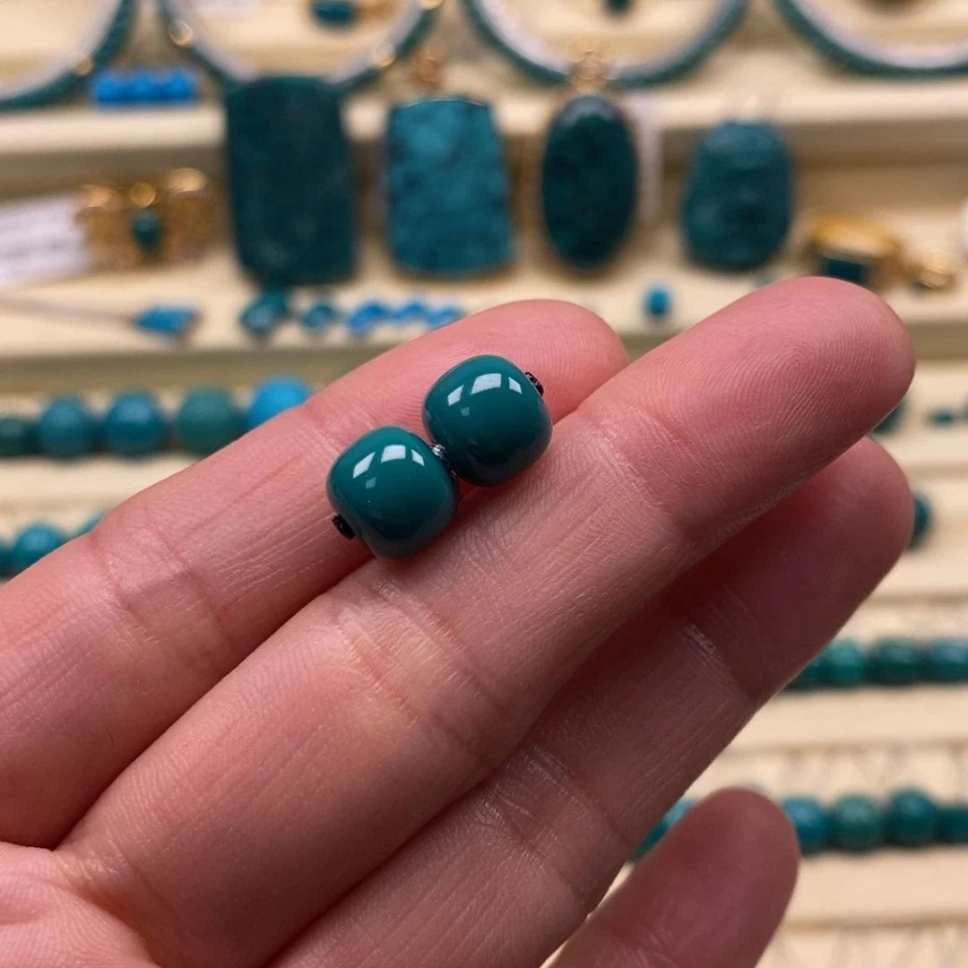 绿松石未镶嵌珠宝奇石直径8.4×7.4老型对珠